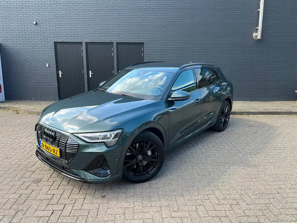Audi e-tron 55 quattro S edition 95 kWh SOH 92 uit 2022