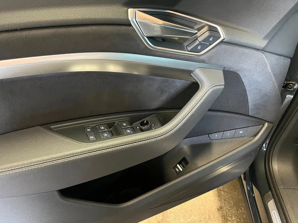 Audi e-tron 55 quattro S edition 95 kWh SOH 92 uit 2022, foto 5