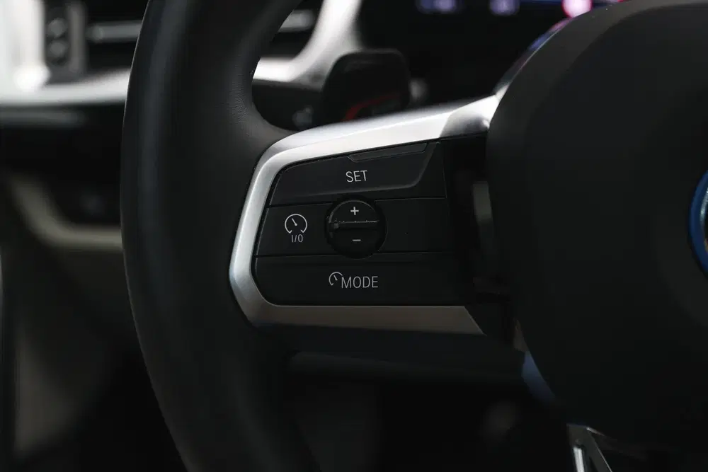 BMW iX1 eDrive20 M Sport uit 2025, foto 13
