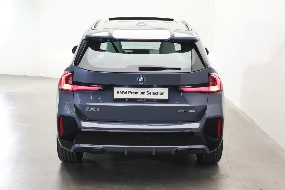 BMW iX1 eDrive20 M Sport uit 2025, foto 7