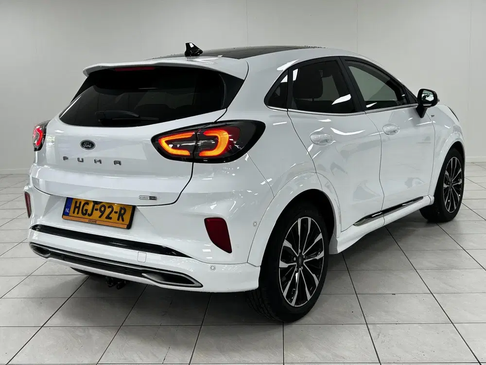 Ford Puma 1.0 EcoBoost 155 Hybrid ST-Line Vignale uit 2021, foto 2