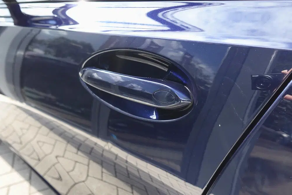 BMW 3-serie 330e xDrive M SPORT PANO 360 CAM VOL uit 2023, foto 9