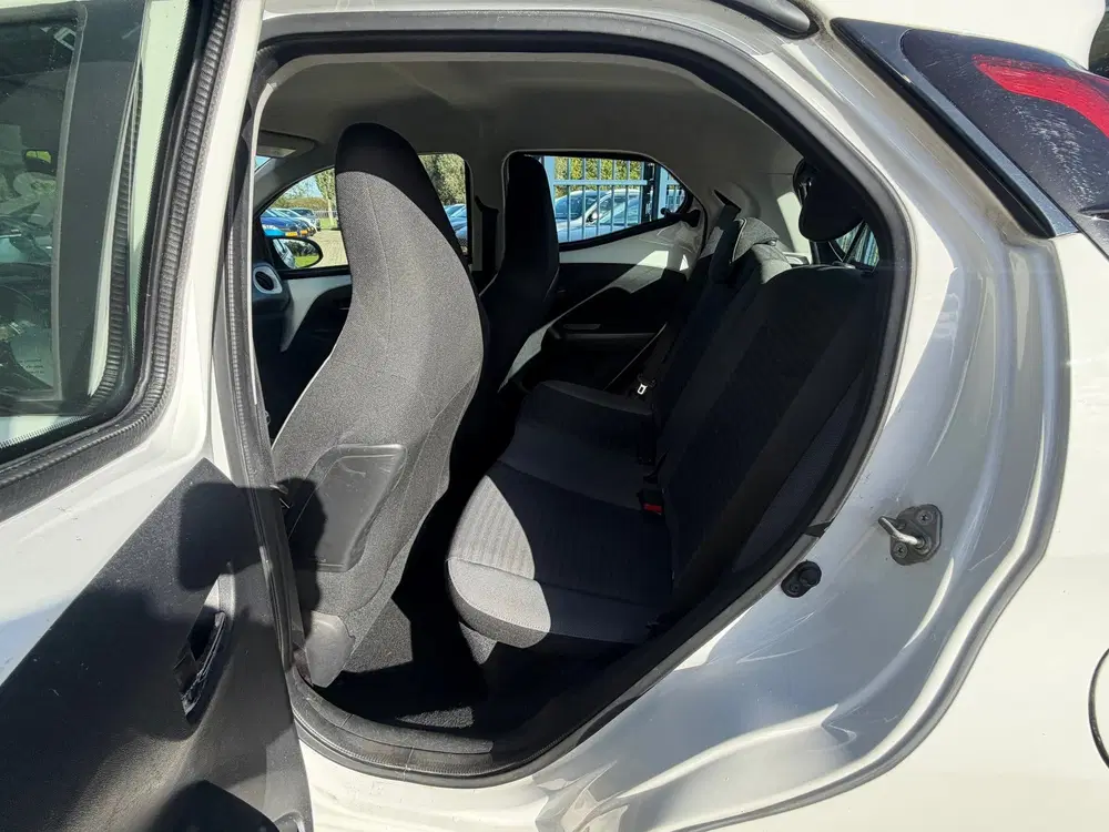Toyota Aygo 1.0 VVT-i x-play Automaat Camera Carplay uit 2019, foto 7