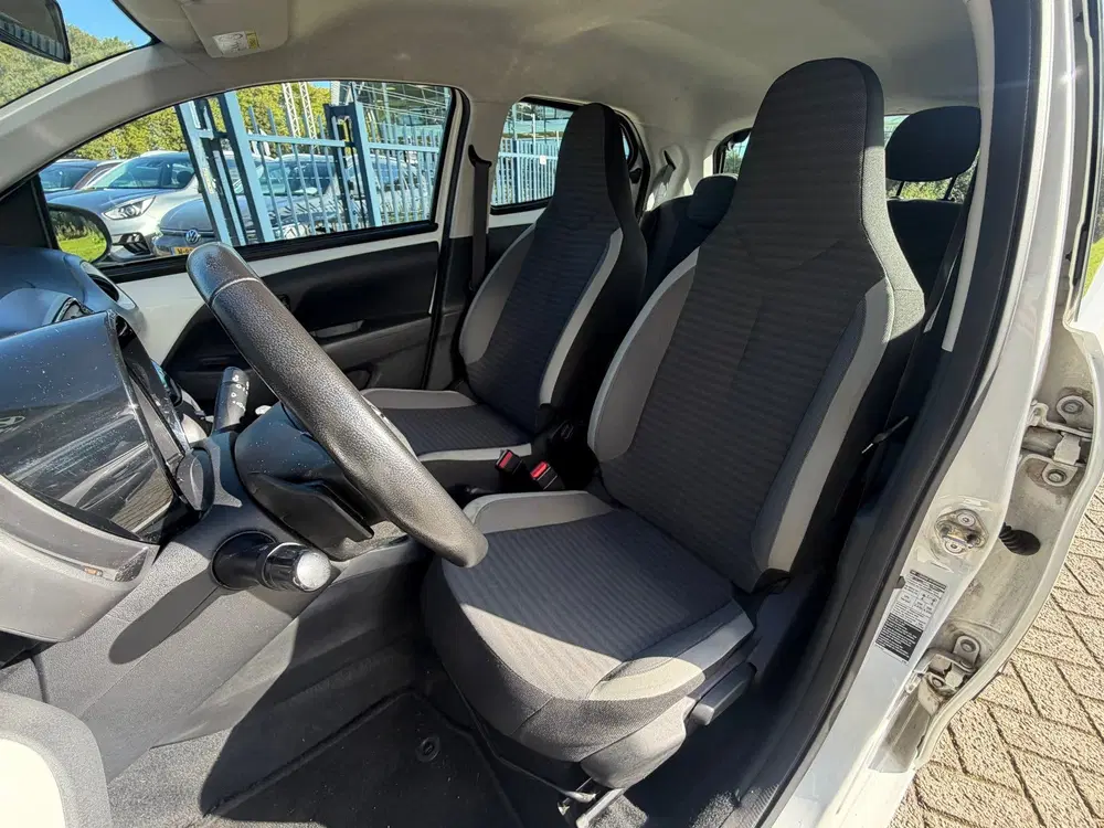 Toyota Aygo 1.0 VVT-i x-play Automaat Camera Carplay uit 2019, foto 8
