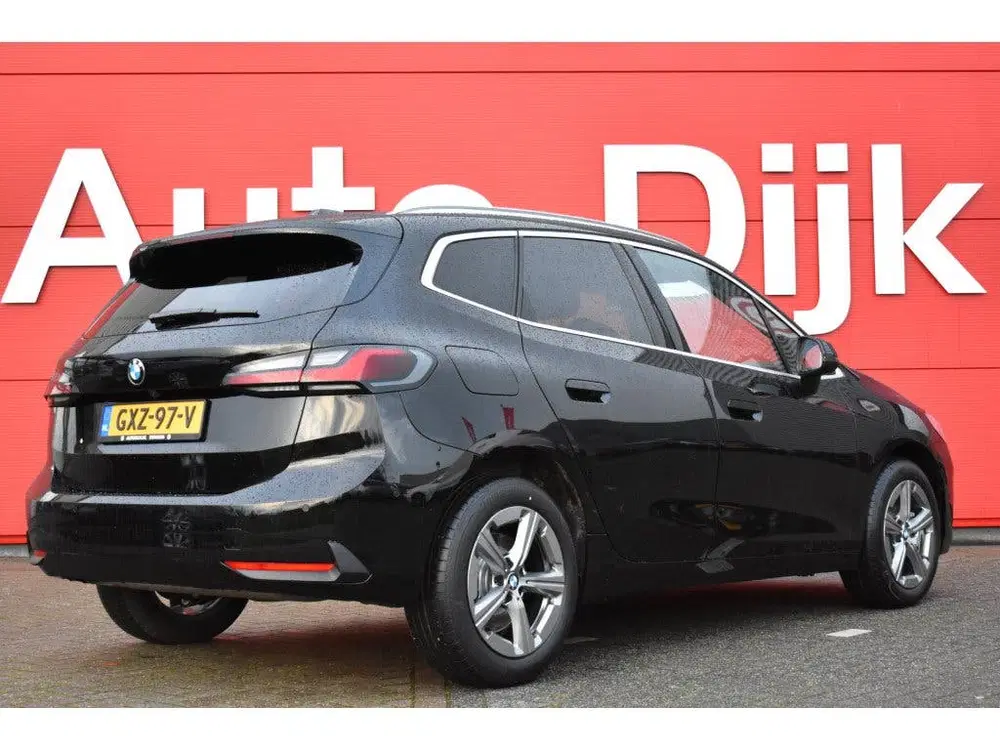 BMW 2-serie 2 Serie Active Tourer 223i xDrive LED uit 2024, foto 2