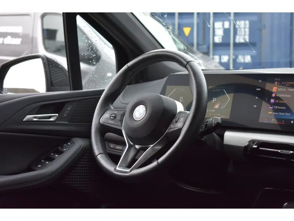 BMW 2-serie 2 Serie Active Tourer 223i xDrive LED uit 2024, foto 8
