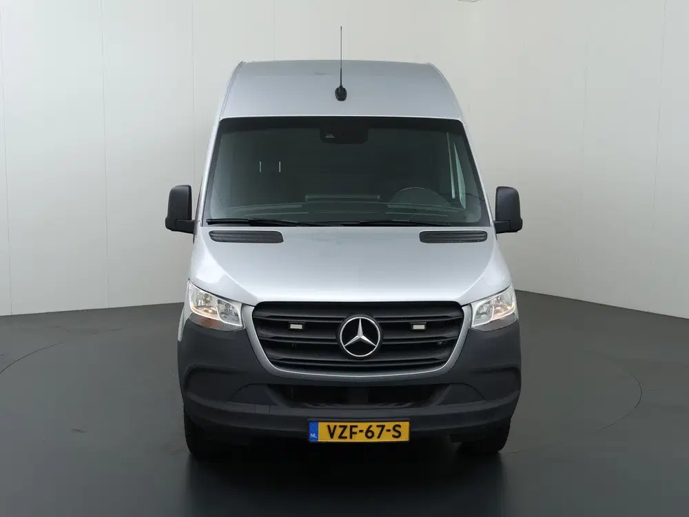 Mercedes-Benz Sprinter 315 CDI uit 2023, foto 3