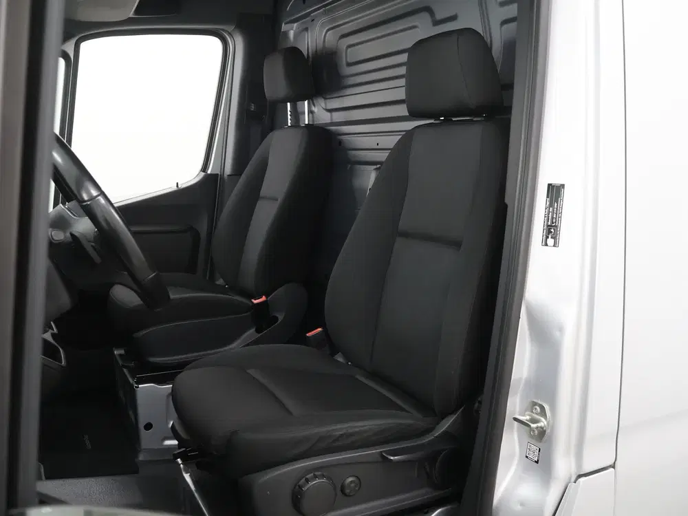 Mercedes-Benz Sprinter 315 CDI uit 2023, foto 8