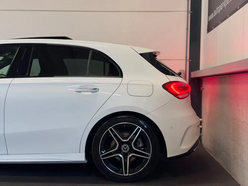 Mercedes-Benz A-Klasse 200 AMG Pano uit 2019, foto 5