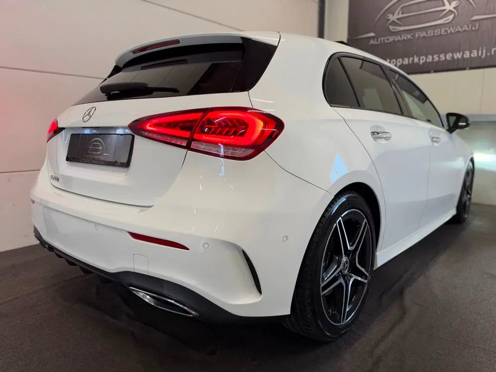 Mercedes-Benz A-Klasse 200 AMG Pano uit 2019, foto 8
