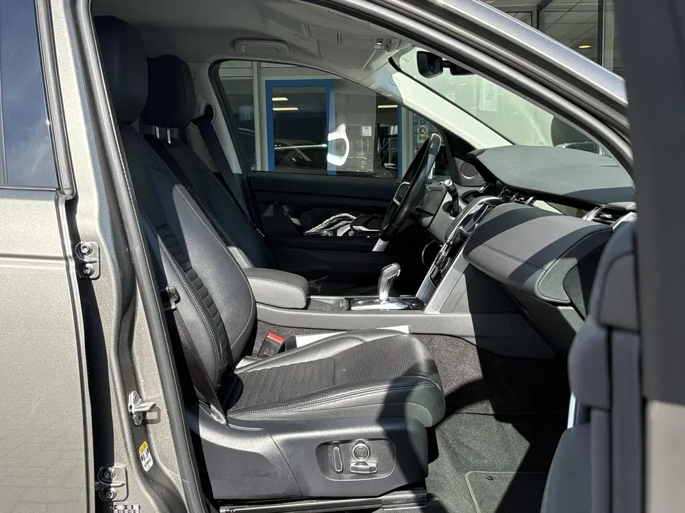 Land Rover Discovery Sport P300e 1.5 S uit 2021, foto 5