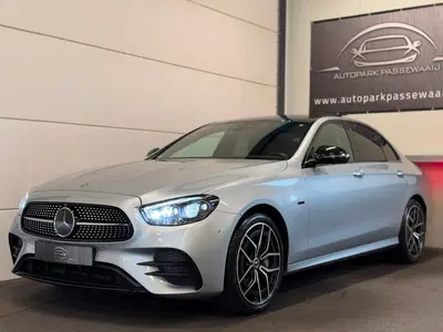 Mercedes-Benz E-Klasse 300e AMG 4MATIC Pano uit 2020