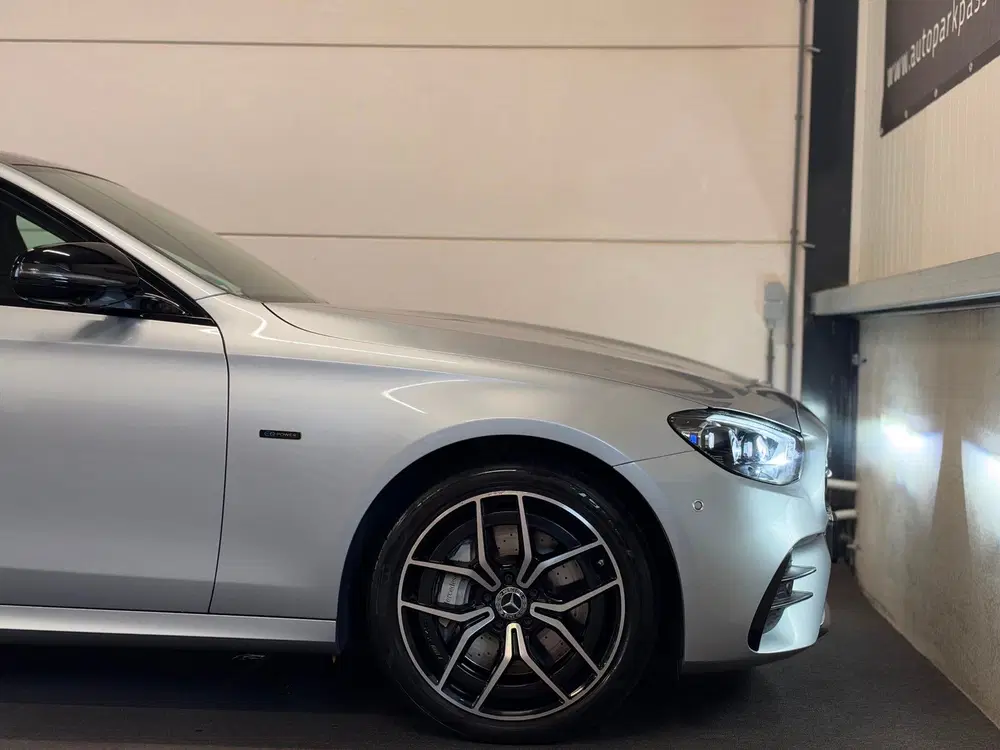 Mercedes-Benz E-Klasse 300e AMG 4MATIC Pano uit 2020, foto 10