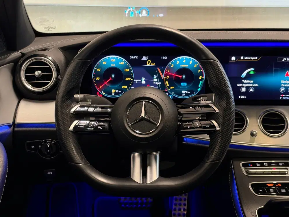Mercedes-Benz E-Klasse 300e AMG 4MATIC Pano uit 2020, foto 15