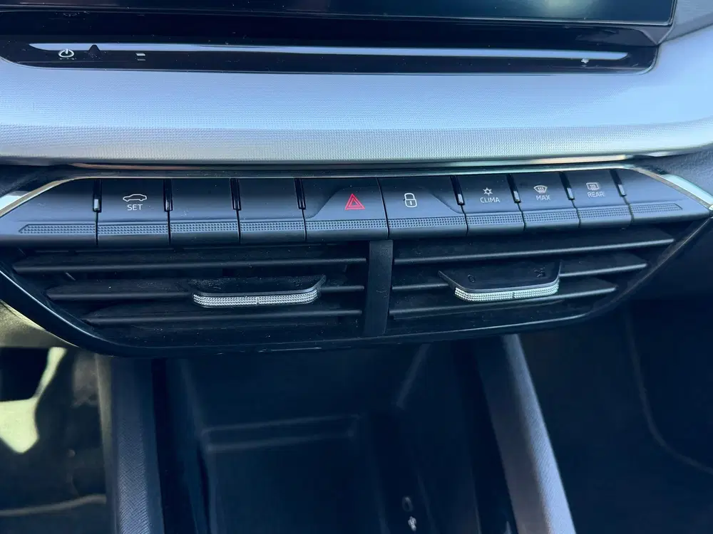 Skoda Octavia 1.0 e-TSI Ambition DIGITAL COCKPIT uit 2021, foto 13