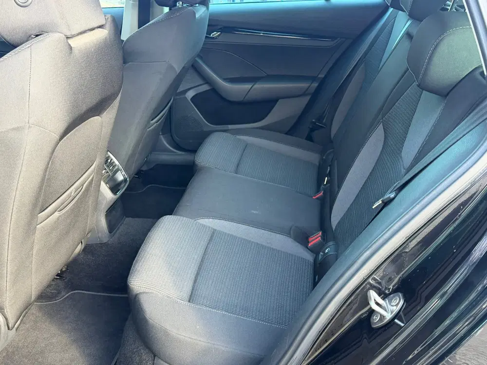 Skoda Octavia 1.0 e-TSI Ambition DIGITAL COCKPIT uit 2021, foto 8