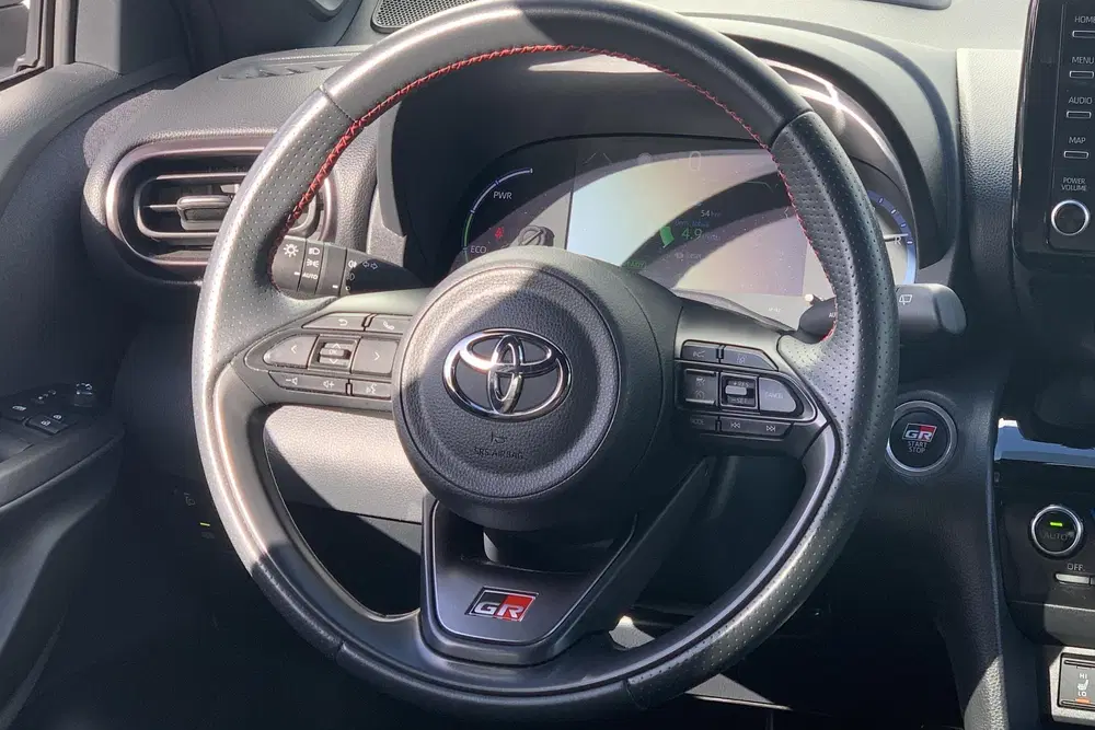 Toyota Yaris Cross 1.5 Hybrid GR Sport uit 2023, foto 11