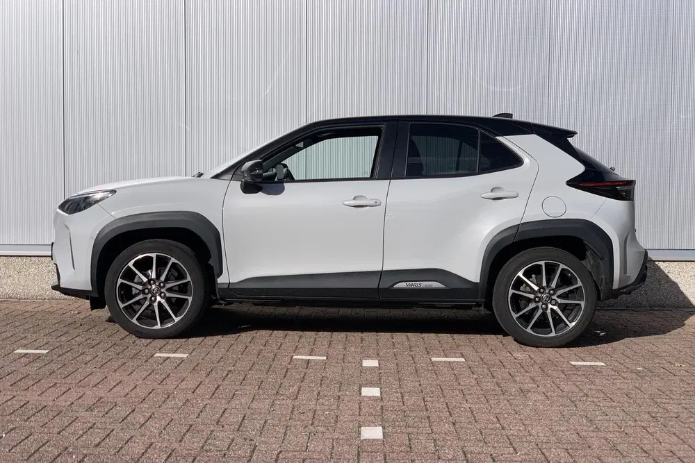 Toyota Yaris Cross 1.5 Hybrid GR Sport uit 2023, foto 4