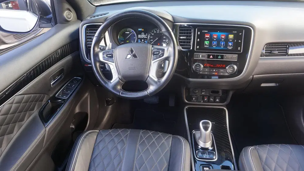 Mitsubishi Outlander 2.4 PHEV uit 2019, foto 9