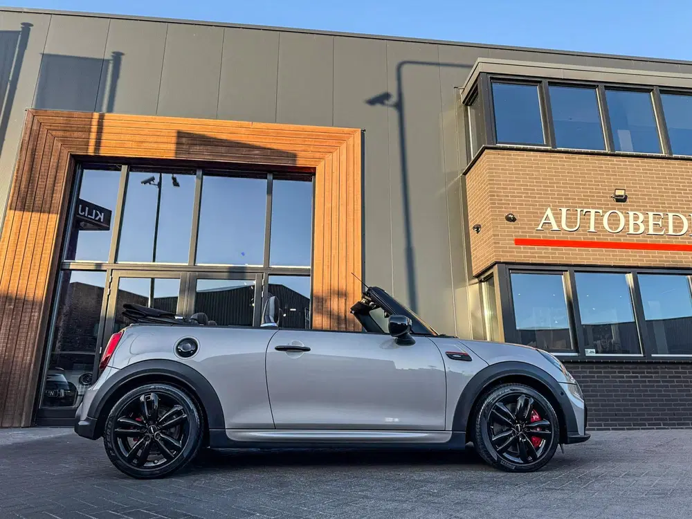 Mini Cabrio 2.0 John Cooper Works JCW Pack 231pk Manua uit 2021, foto 9