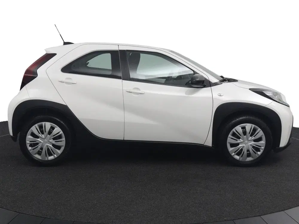 Toyota Aygo X 1.0 VVT-i MT Play uit 2022, foto 15