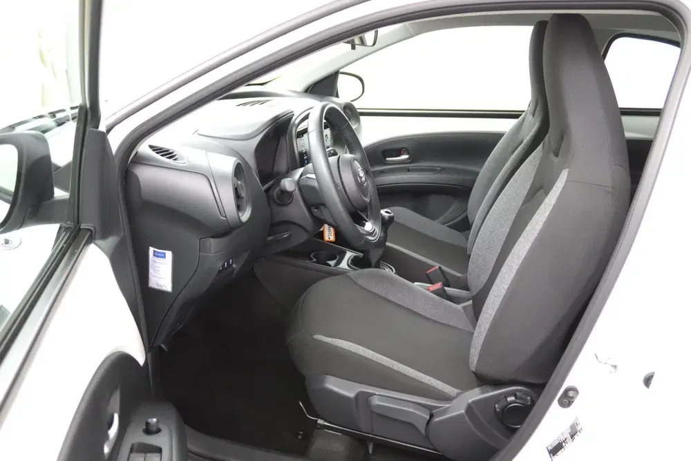 Toyota Aygo X 1.0 VVT-i MT Play uit 2022, foto 4