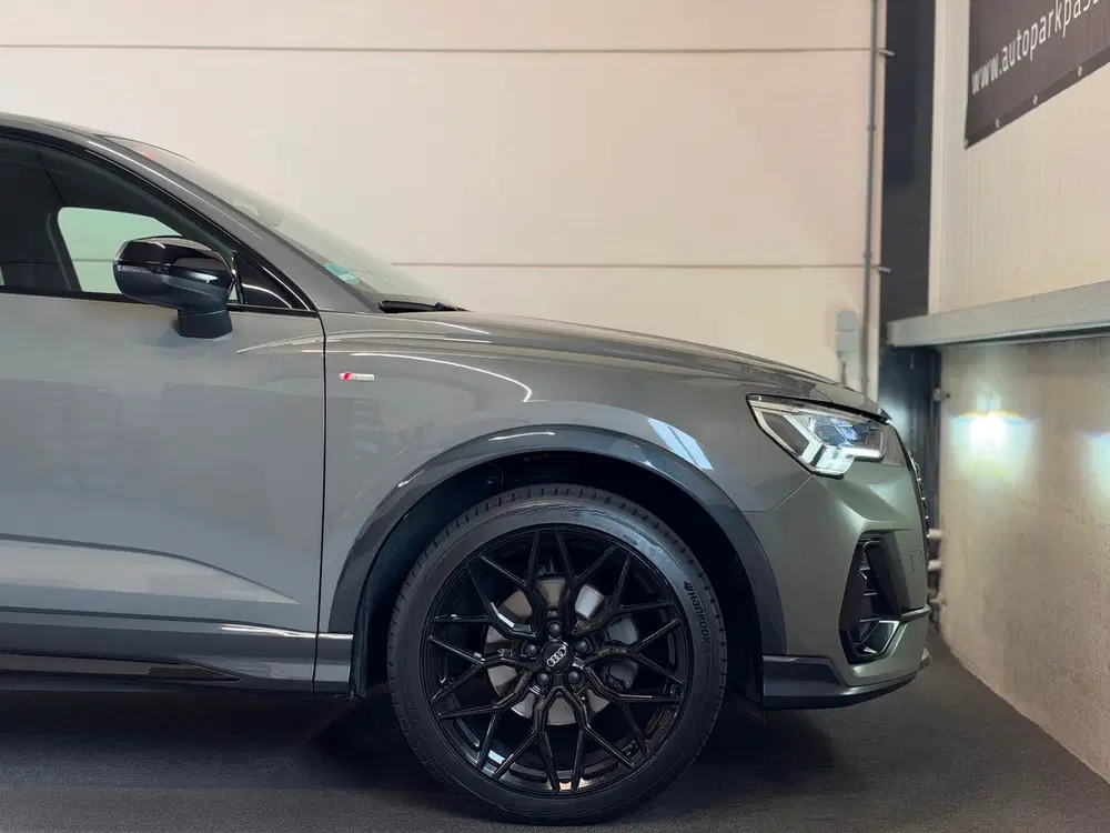 Audi Q3 35 TFSI 3X S-Line Edition Pano uit 2024, foto 10