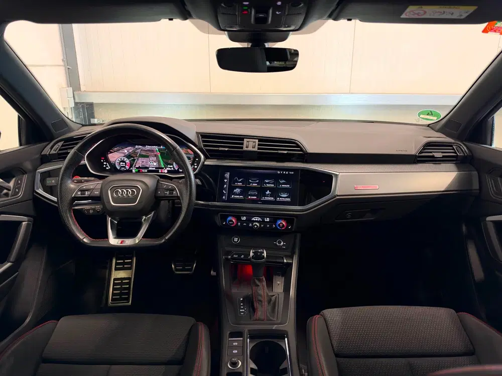 Audi Q3 35 TFSI 3X S-Line Edition Pano uit 2024, foto 14