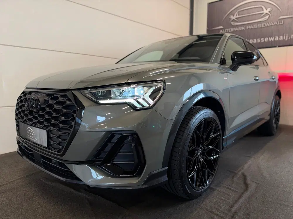Audi Q3 35 TFSI 3X S-Line Edition Pano uit 2024, foto 3