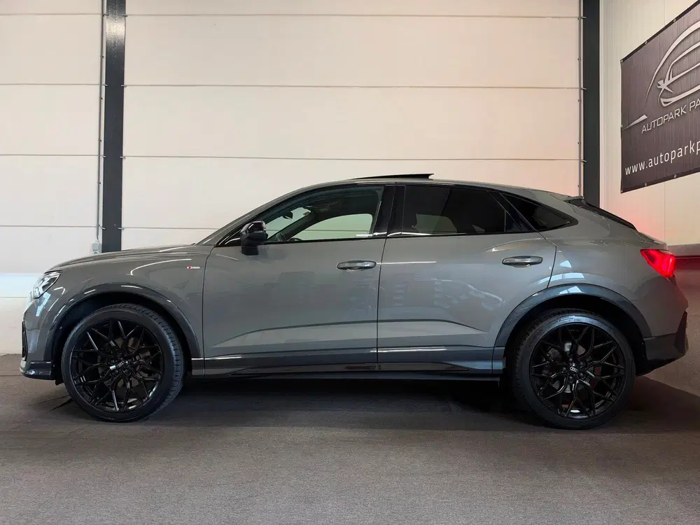 Audi Q3 35 TFSI 3X S-Line Edition Pano uit 2024, foto 4