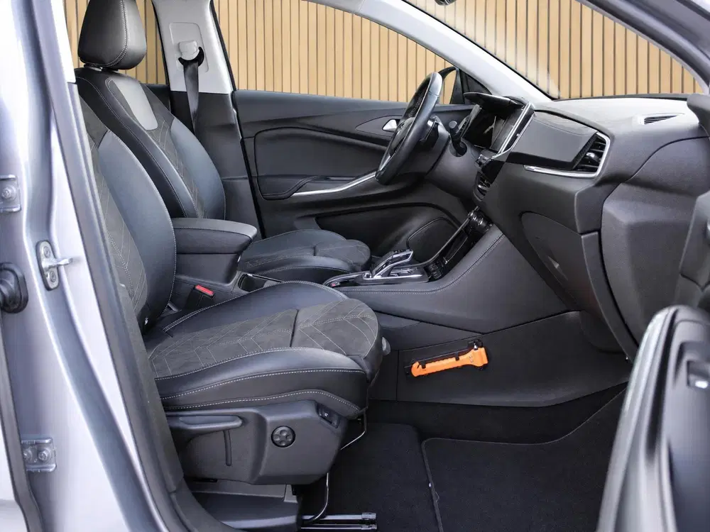 Opel Grandland 1.6 Turbo Plug-In Hybrid 4x4 Business Eleg uit 2022, foto 13