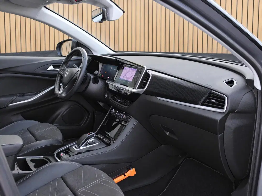Opel Grandland 1.6 Turbo Plug-In Hybrid 4x4 Business Eleg uit 2022, foto 14