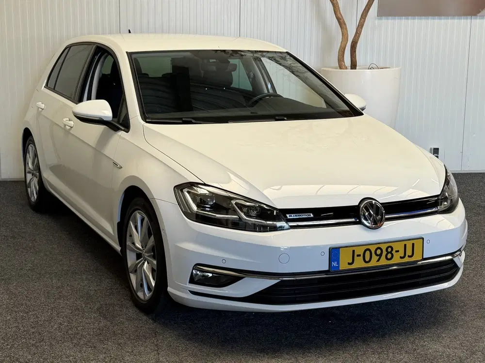 Volkswagen Golf 1.5 TSI HIGHLINE 131PK ADAPTIVE CRUISE CON uit 2019, foto 2