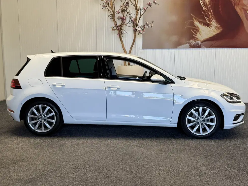 Volkswagen Golf 1.5 TSI HIGHLINE 131PK ADAPTIVE CRUISE CON uit 2019, foto 9