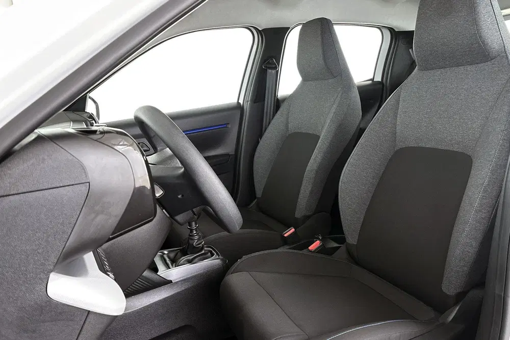 Citroën C3 Citroen C3 1.2 Turbo 100pk You Airco Parke uit 2026, foto 6
