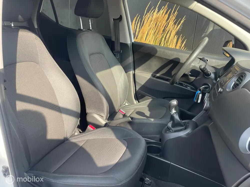 Hyundai i10 1.0i Comfort uit 2019, foto 14
