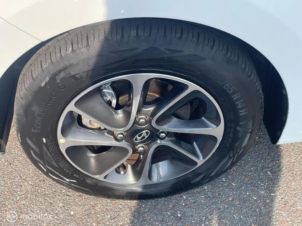 Hyundai i10 1.0i Comfort uit 2019, foto 9