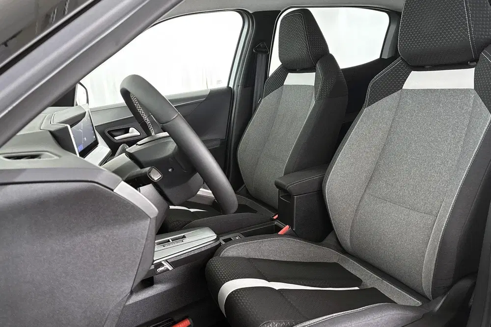 Opel Frontera 1.2 Turbo Hybrid GS 7p. Apple CarPlay Acht uit 2025, foto 6
