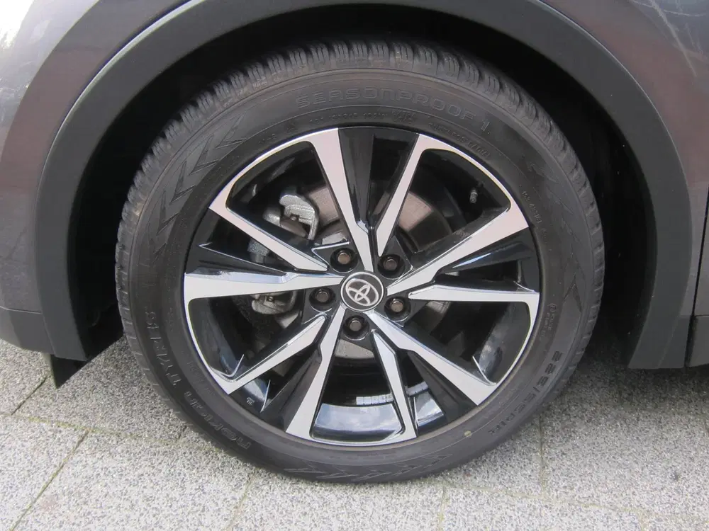 Toyota C-HR 1.8 Hybrid 140 First Edition Dodehoek-Dete uit 2024, foto 8