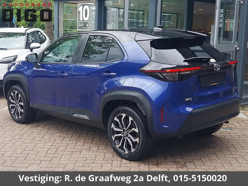 Toyota Yaris Cross 1.5 Hybrid 115 Dynamic Luxury Bi-Tone uit 2025, foto 2
