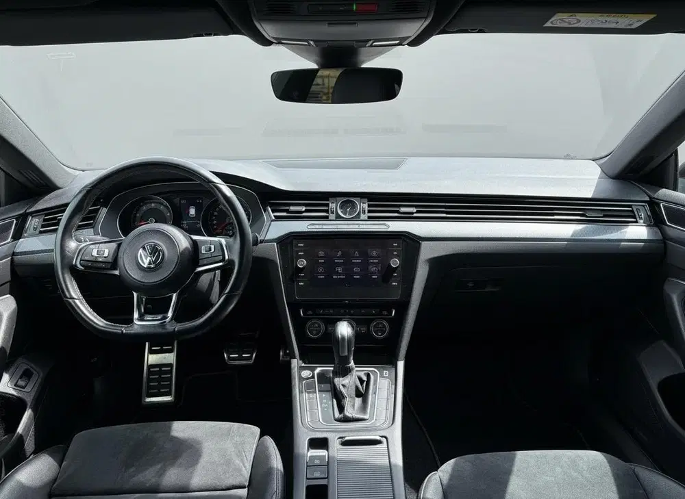 Volkswagen Arteon 2.0 TSI R-Line Business+ STOELVERWARMING uit 2020, foto 12
