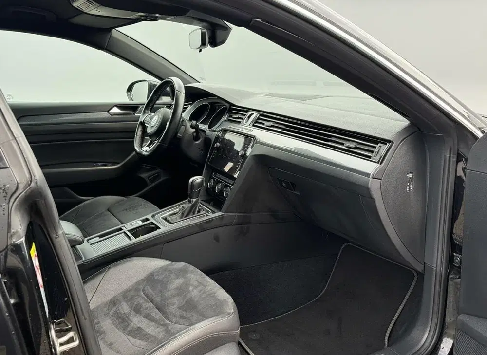 Volkswagen Arteon 2.0 TSI R-Line Business+ STOELVERWARMING uit 2020, foto 15