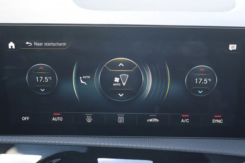 Mercedes-Benz A-Klasse 200 Business Solution AMG NL- Auto A uit 2021, foto 12