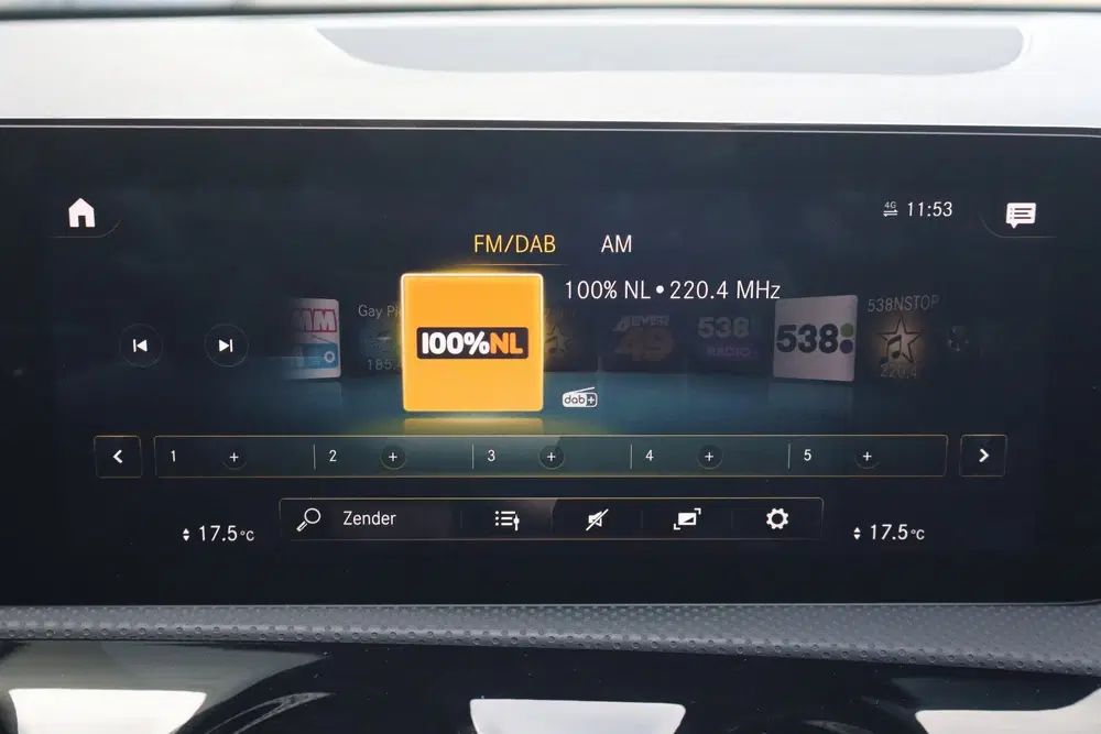 Mercedes-Benz A-Klasse 200 Business Solution AMG NL- Auto A uit 2021, foto 14