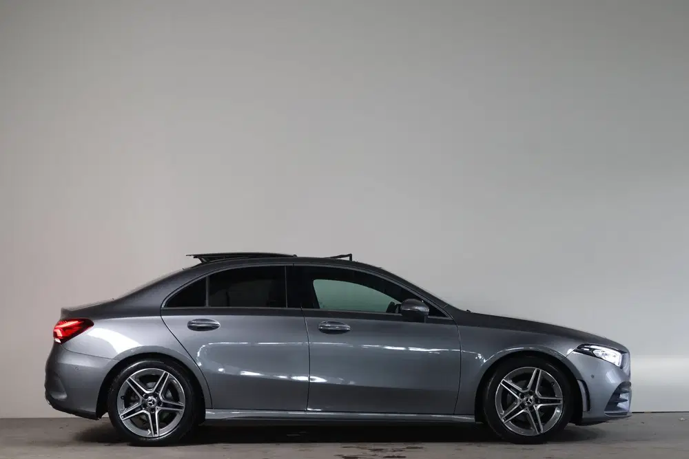 Mercedes-Benz A-Klasse 200 Business Solution AMG NL- Auto A uit 2021, foto 15