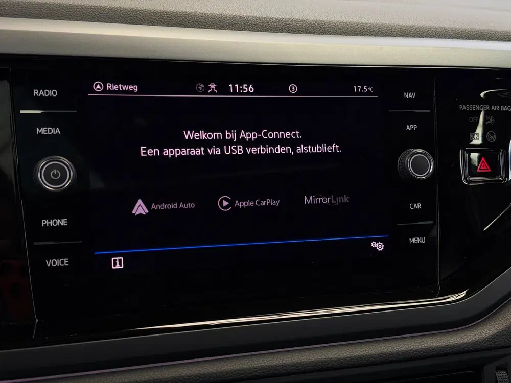 Volkswagen Taigo 1.0 TSI 2x R-Line Panorama CarPlay Camera uit 2022, foto 13