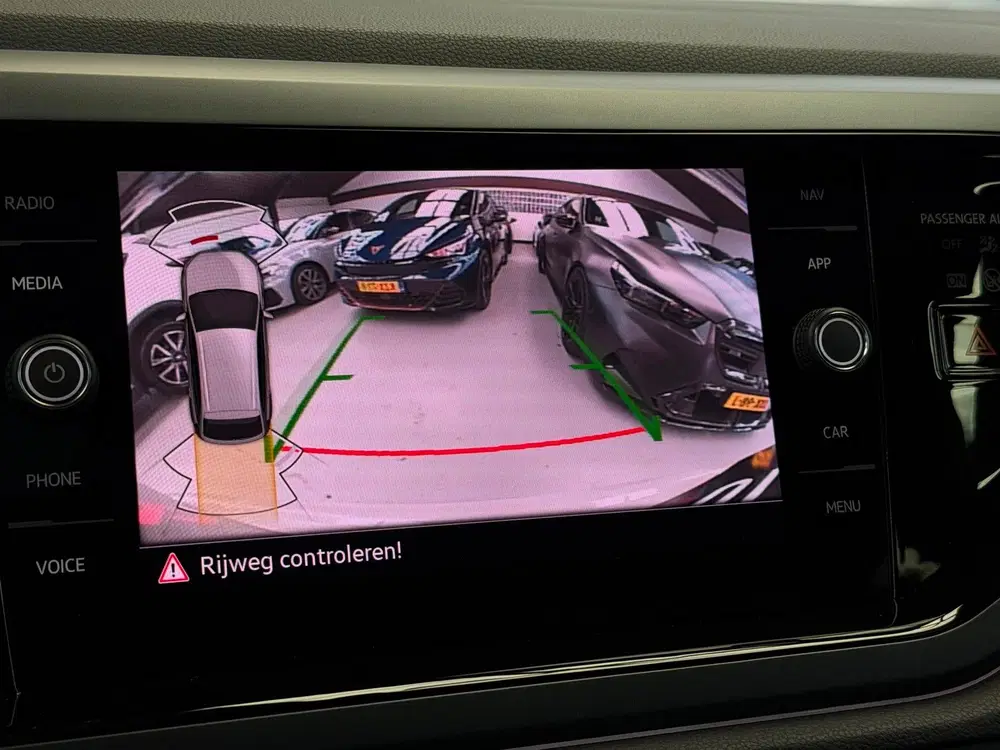 Volkswagen Taigo 1.0 TSI 2x R-Line Panorama CarPlay Camera uit 2022, foto 9