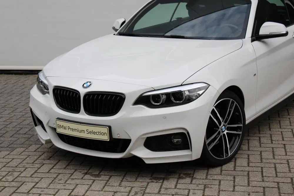 BMW 2-serie 220i High Executive M Sport Automaat uit 2020, foto 9
