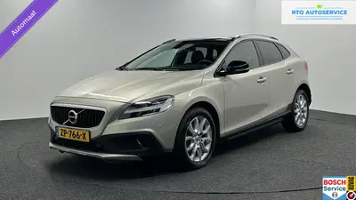 Volvo V40 Cross Country 1.5 T3 Polar+ Luxury LEER PANO NAVI uit 2019