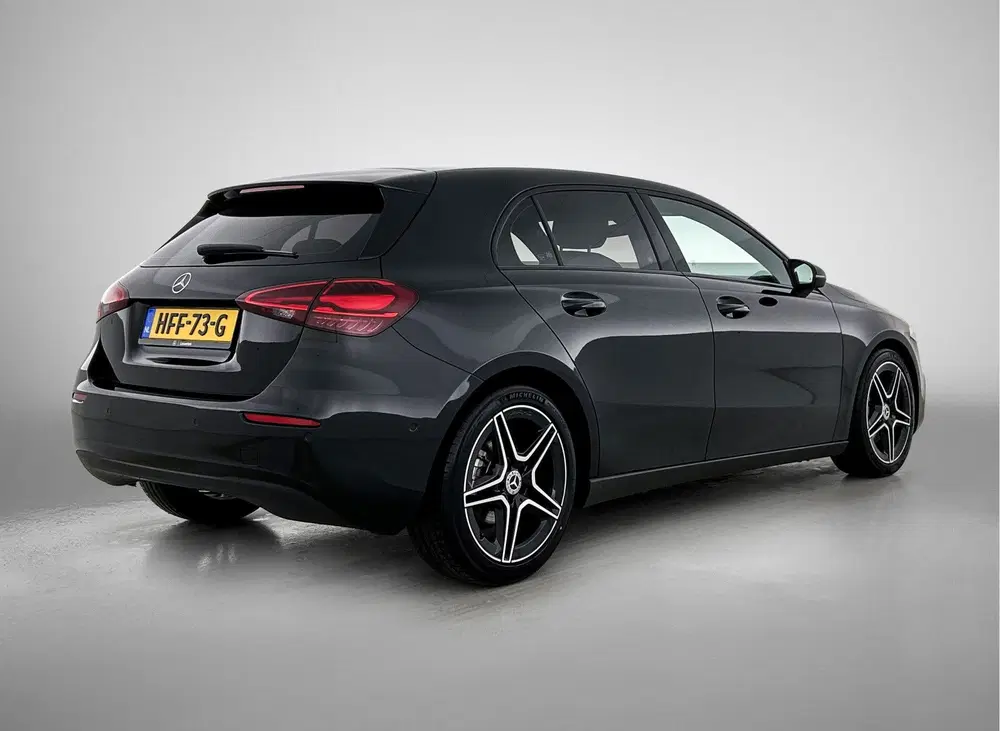 Mercedes-Benz A-Klasse 180 Star Edition 13910 Km uit 2025, foto 2